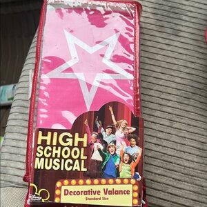 New in package vintage Disney High School Musical Pink Valance
